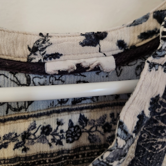 Women's tunic - Picture 2 of 3